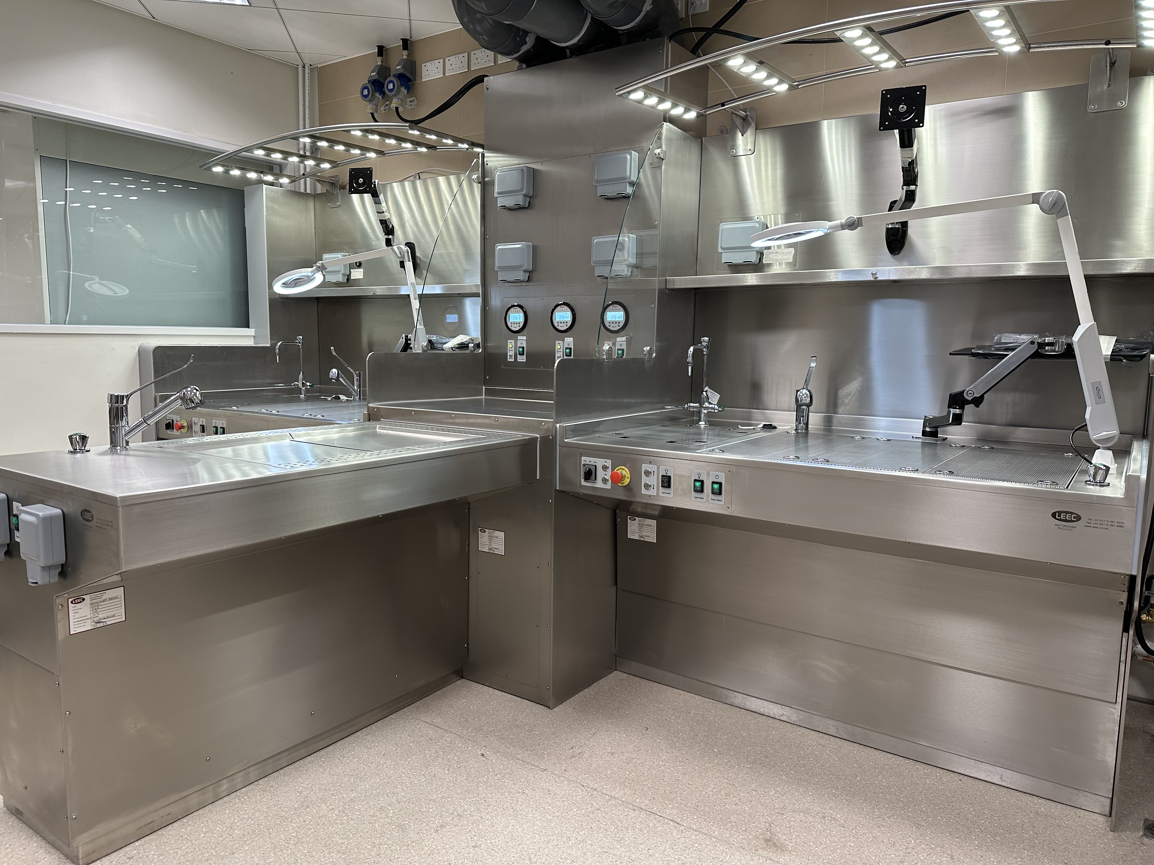 E4102B7D 2193 4E7E A064 C6108A4D1778